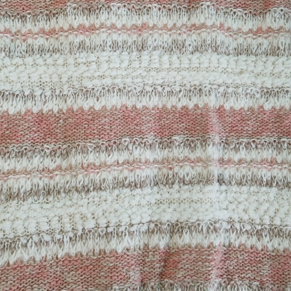 Maurices sweater - Picture 3 of 4